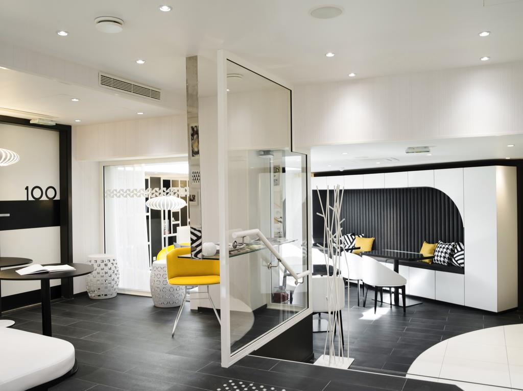 Hotel Ekta Champs Elysees Paris Exterior foto