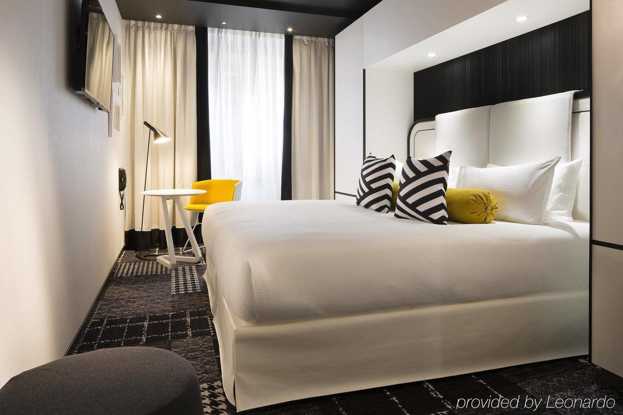 Hotel Ekta Champs Elysees Paris Exterior foto