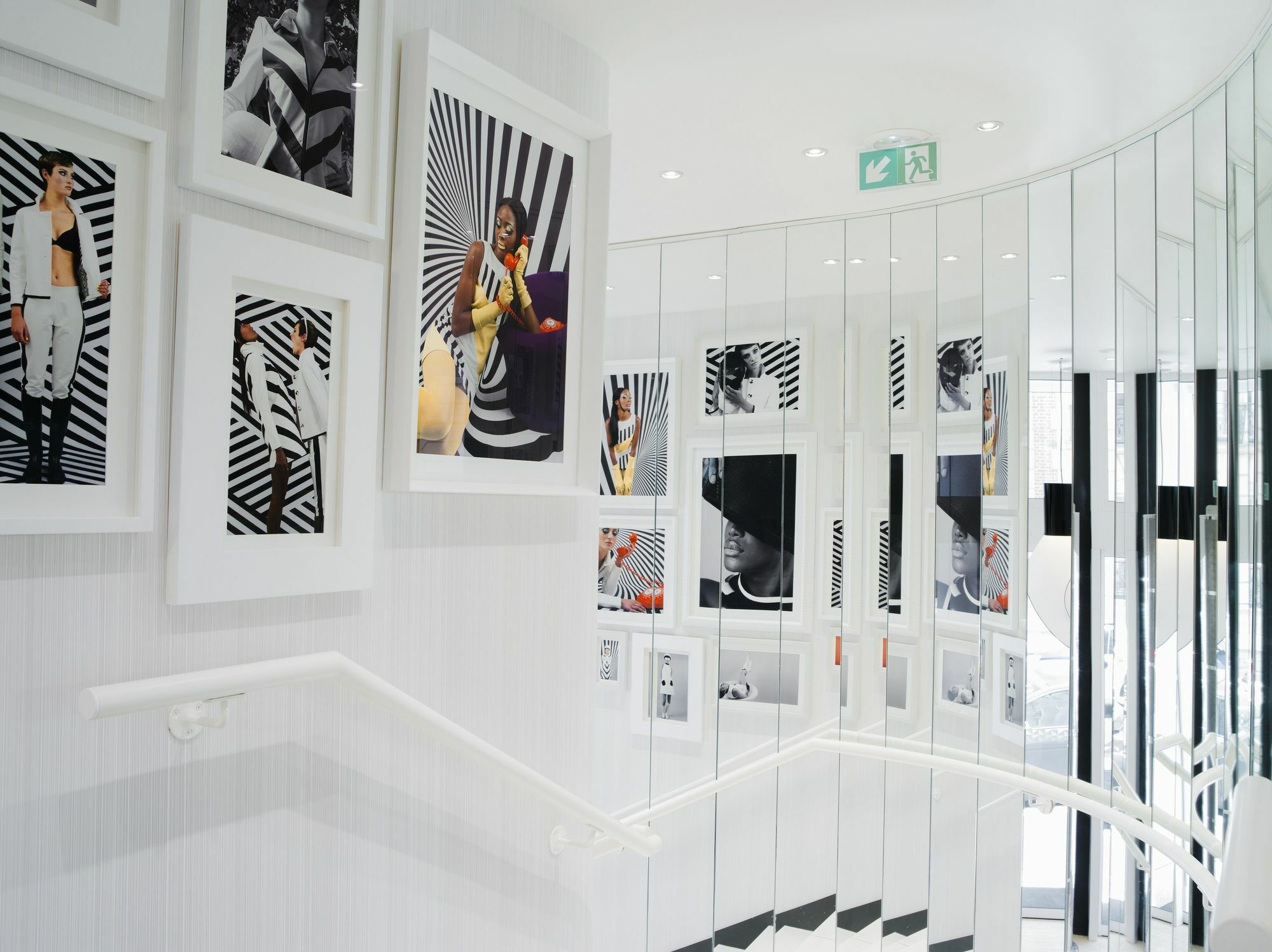 Hotel Ekta Champs Elysees Paris Exterior foto