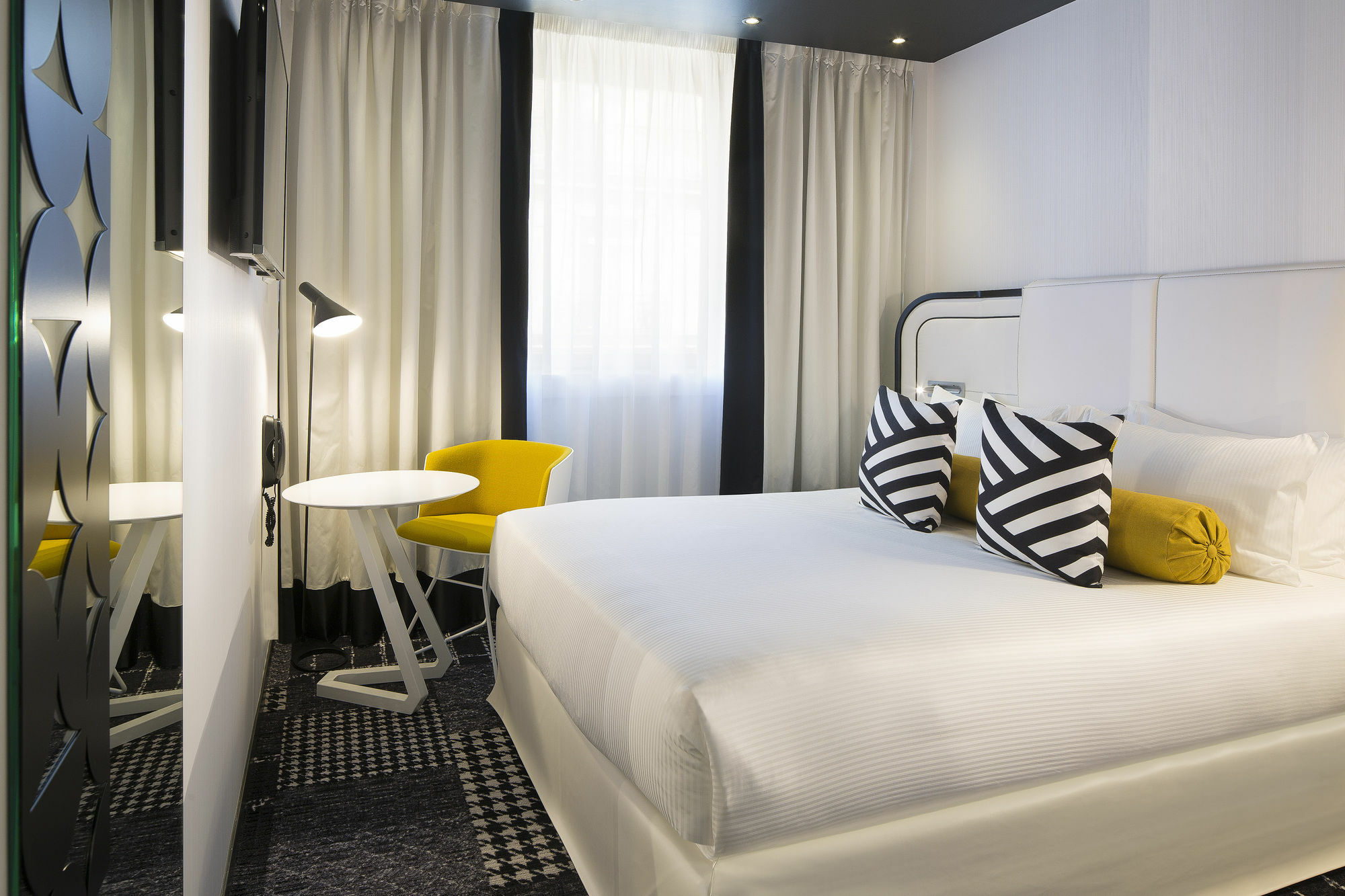 Hotel Ekta Champs Elysees Paris Exterior foto